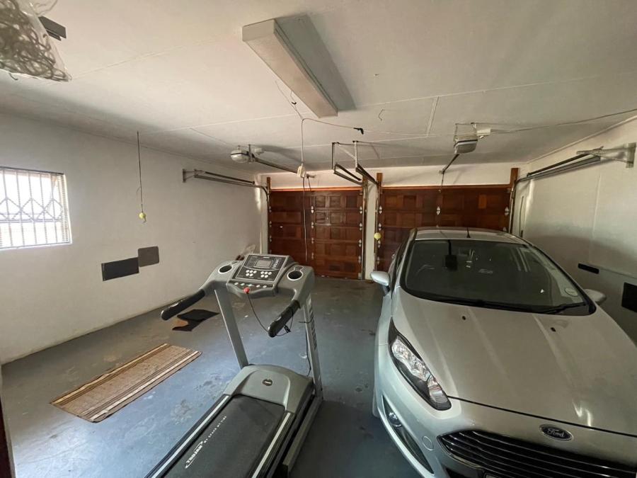 4 Bedroom Property for Sale in Christiana North West